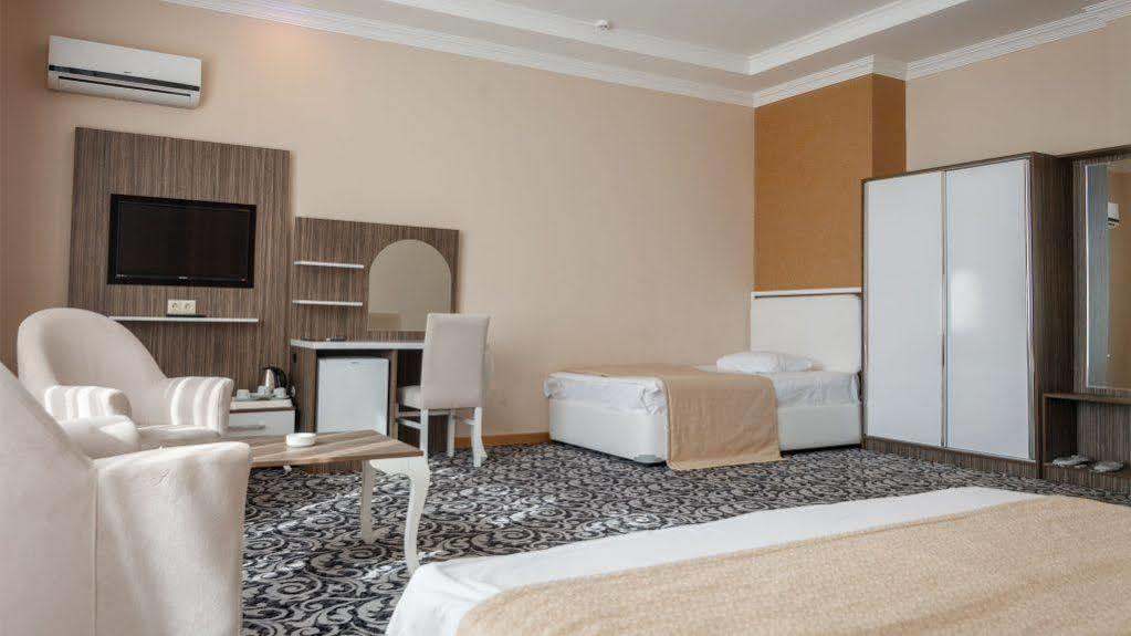 Grand Georgian Palace Batumi Zewnętrze zdjęcie
